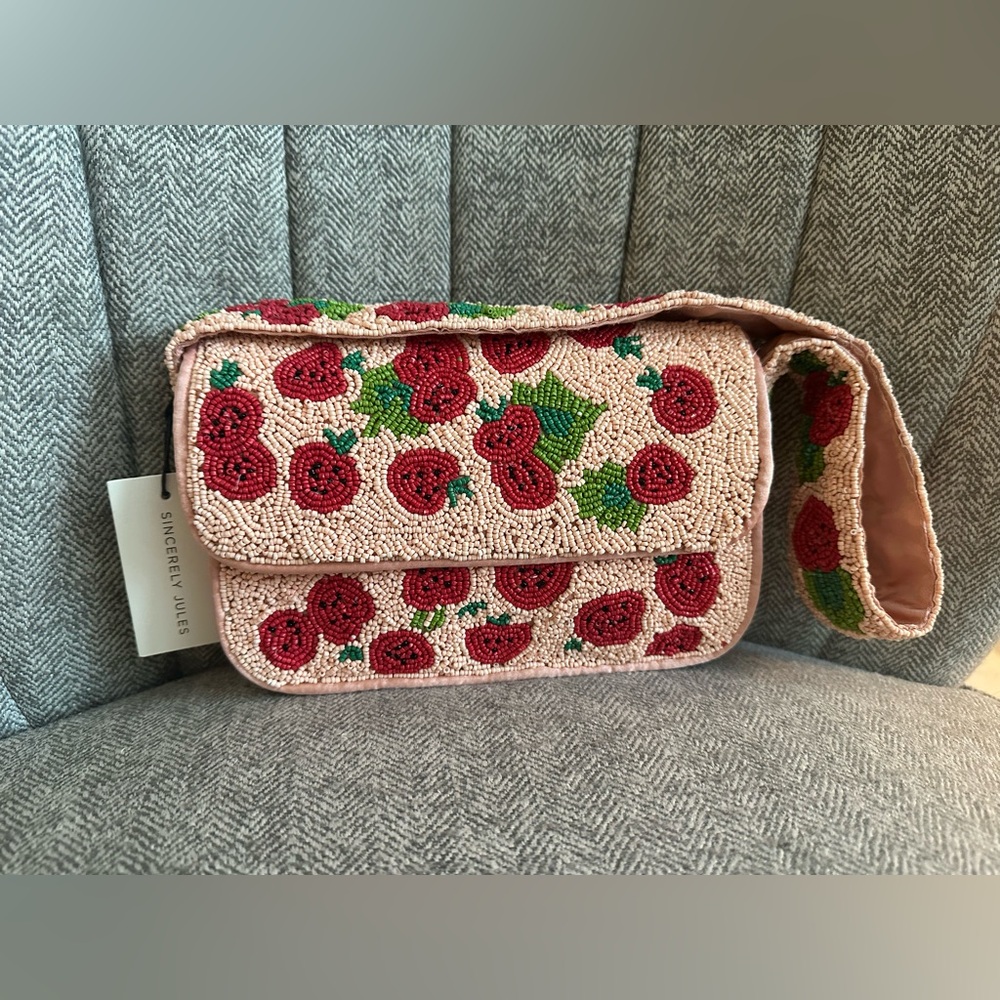 🍓 Sincerely Jules Strawberry Hand Beaded Embellished Shoulder Flap Bag Clutch 🍓